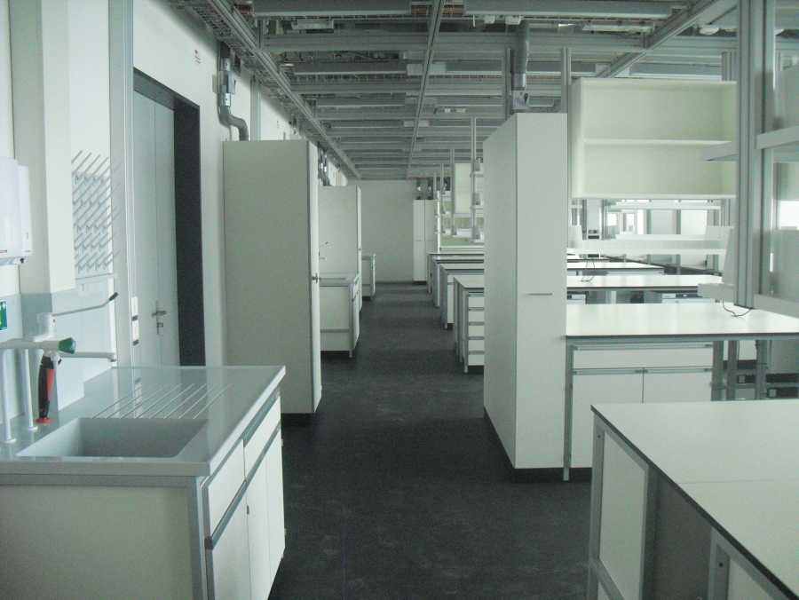 Empty lab
